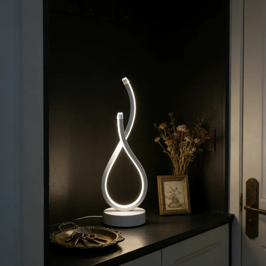 1PC Creative Modern Elegant White LOVE Gesture Desktop Lamp, USB Power Supply - Three-color Lighting, Suitable for Various Occas