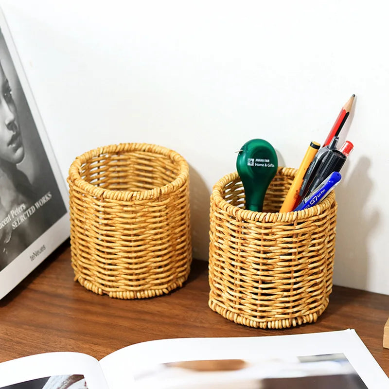 Stationery Storage Tube Circular Desktop Creative Pen Container Handmade Rattan Multi-purpose Pen Holder