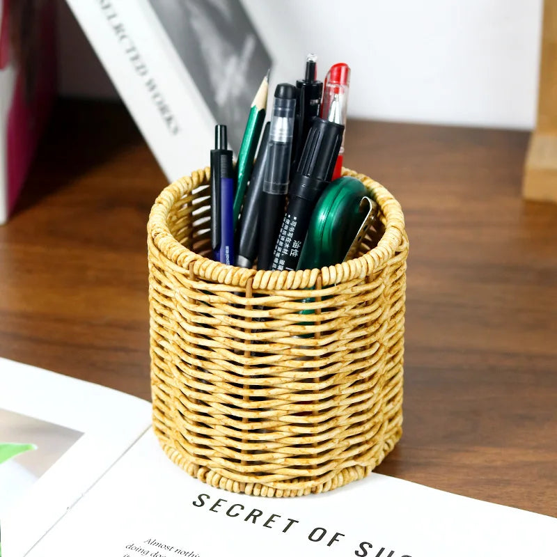 Stationery Storage Tube Circular Desktop Creative Pen Container Handmade Rattan Multi-purpose Pen Holder