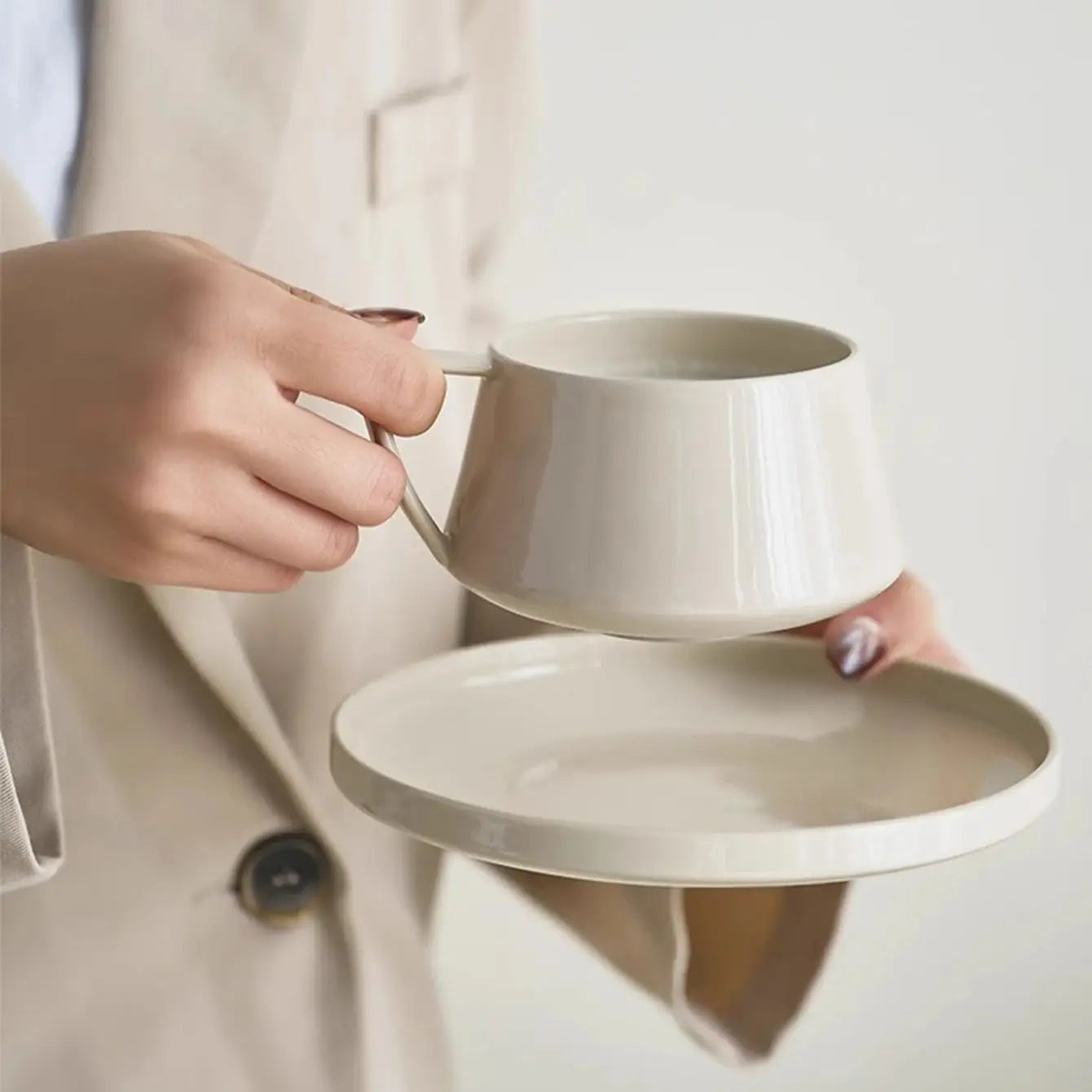 SaucerSip 320ml Ceramic Coffee Cup & Saucer – Elegant Office Tea Set